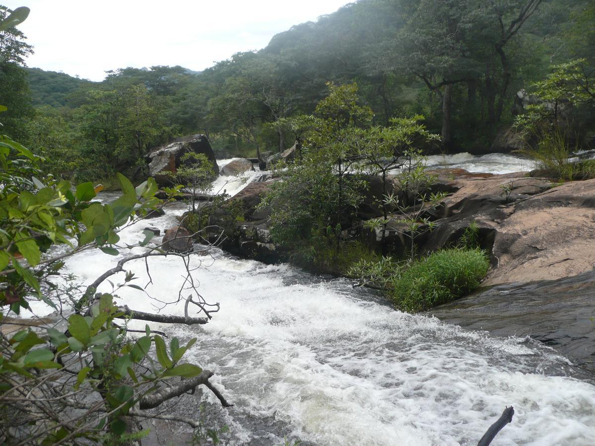 Madrugada Villa Mutare Bagian luar foto