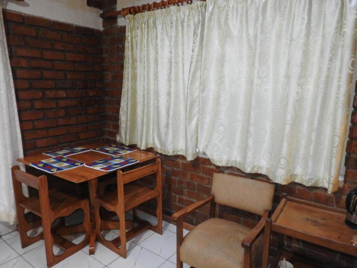 Madrugada Villa Mutare Bagian luar foto